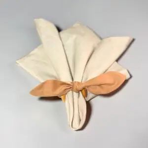 Porta guardanapo laço marrom | Argola decorativa em madeira | Mesa posta elegante